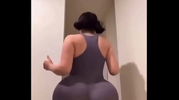 Big ass twerk