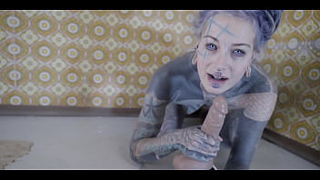 Alt tattoo babe losing control with a huge toy