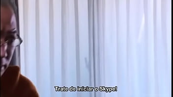 Um marido que convenceu sua esposa séria pt br