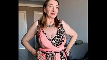 Taboo caught her undressing couldn’t look away Taboo caught her undressing couldn’t look away