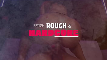 Busty inked cubbi thompson receives wild pussy fuck