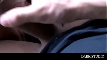 Moreninha mamando gostoso o pau do dotado confira