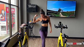 Latina's steamy gym workout ends with her ass getting pounded