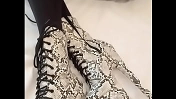 Milf in latex outfit stockings and heels