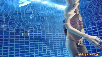 Thai Transsexual Sugas Sucking Dick Instead Of Swimming thumbnail