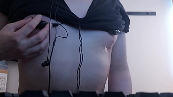 ちくおなしながらシコシコきもちいい