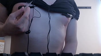 ちくおなしながらシコシコきもちいい