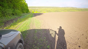 Black lynn loves to suck fat cocks in her car