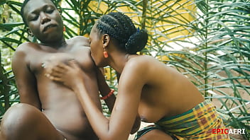 My second wife never knew my first wife was lesbian now she made her squirt on her face