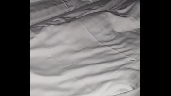 Hello la team nouvel épisode invitée à un repas chez des amis j'