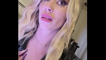 Hello la team nouvel épisode invitée à un repas chez des amis j'