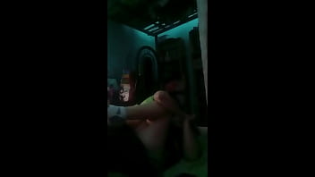 Me la mama frente a la camara web nos tocamos y tenemos sexo de misionero y perrito