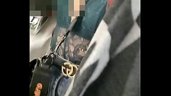 Après une partie de bowling avec mes amies je reste seule pour me choper un