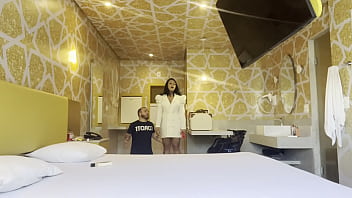 Ela achou que seria somente massagem e acabou sendo fodida