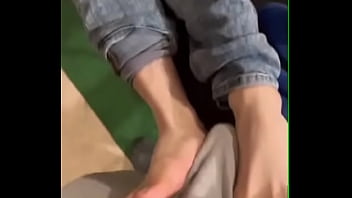 Playing with my cousin in law kinkydannyxxx during his class now streaming on & justforfans link below