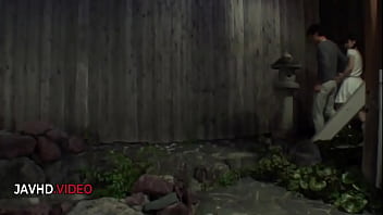 Yui kasugano's intimate encounter under moonlit sheets