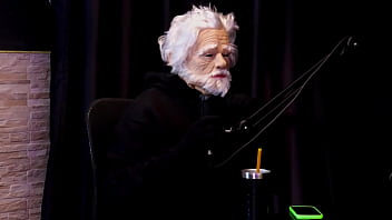 Morena com os lindos peitos de fora se exibindo fala que é mais seletiva não faz sexo anal e a sentada em um gordinho alice vasconcelos watch sheer red