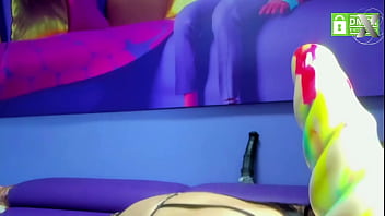 She knows she's hot and she masturbates in close up