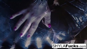 Blonde slut gets nude