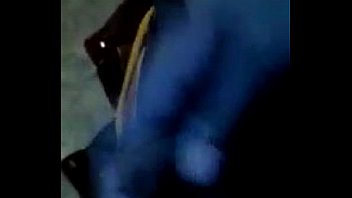 Masturbandose En El Baño 2 thumbnail