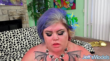 Sexy fat chick sasha syren devours a hard cock before getting banged