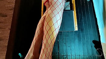 I fuck and gets creampied behind my hubbys back