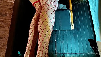 I fuck and gets creampied behind my hubbys back