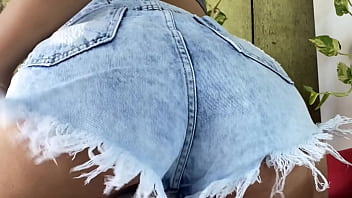 "casal de verdade se filma pela primeira vez em casa"