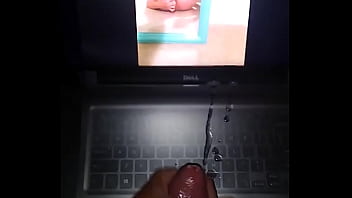 Cumming on gracielawatson for pleasure