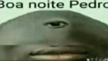 Dando a bunda e chupando homens