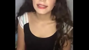 Putita Latina Pidiendo Verga En Puros Calzoncitos thumbnail