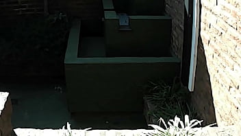 Outdoor milf pissing