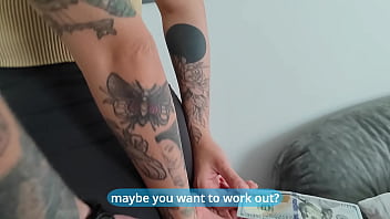 The courier didn't have any change i fuck her in ass