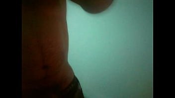 Minina sale su party hard en la terraza