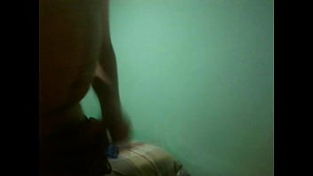 Minina sale su party hard en la terraza