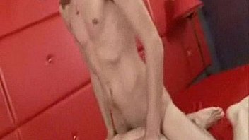 Safados Se Xupando E Masturbando thumbnail