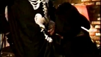 Zwischen verschiedenen rassen halloween party xxx weiß maskierte mom schläge