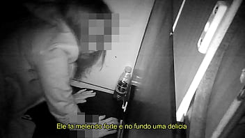 Fui arrombada por um dotado no glory hole Fui arrombada por um dotado no glory hole