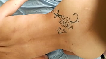 Pov sexo con la muñequita a cuatro buena follada