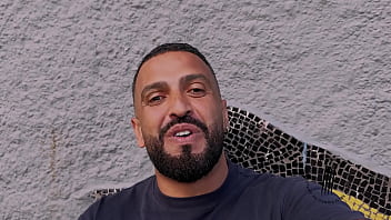 Fazendo a paolla hotwife gozar na frente do corno completo no red