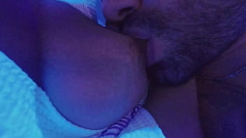 Vai arrombei o cu apertado da morena a noite toda