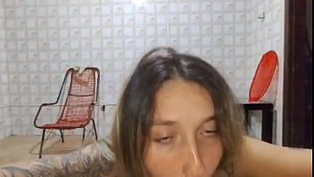 Ela já não aguenta mais de tesão