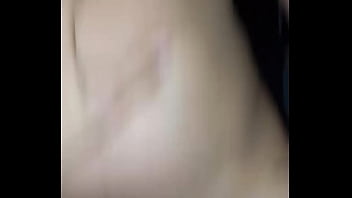 Me encanta ver sus lindas tetas rebotando mientras se mete todo mi verga