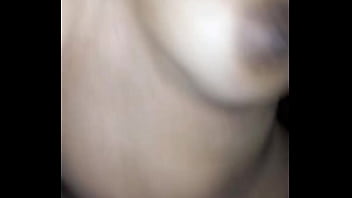 Me encanta ver sus lindas tetas rebotando mientras se mete todo mi verga