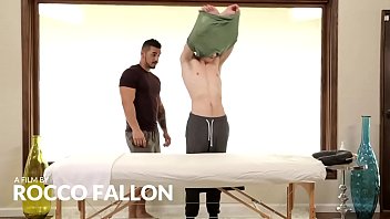 Sexy Massage Turns Into Intense Anal Pounding thumbnail