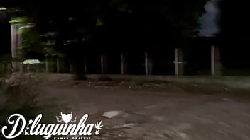 Fudendo com a loirinha na casa abandonada em messejana