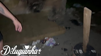 Fudendo com a loirinha na casa abandonada em messejana