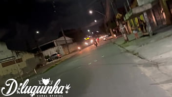 Fudendo com a loirinha na casa abandonada em messejana