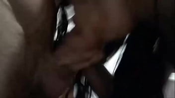 Gobernó mi placer con la humedad de sus labios vaginales