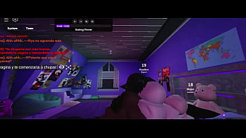 Esta puta tiene un culo demasiado gordo para aguantar mi vergota negra